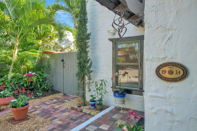 3 of 53 - 744 Penn Street, West Palm Beach, FL