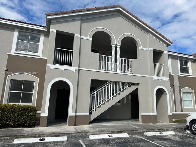 1661 Se 29th Court #104, Homestead