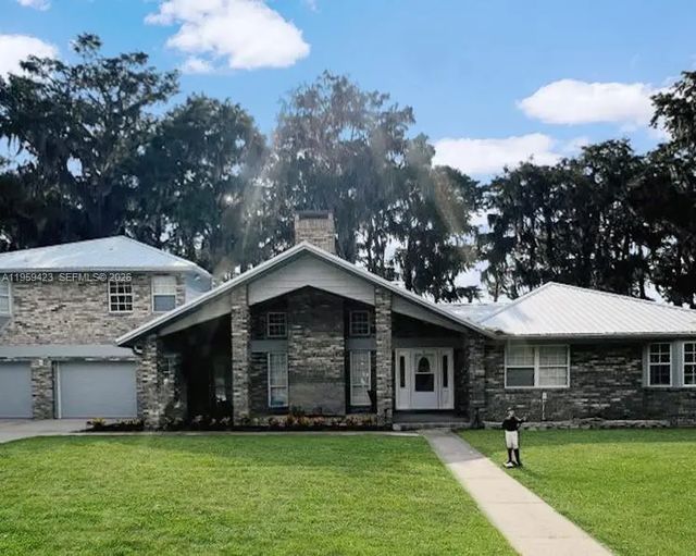 2 of 39 - 15618 Se Us Highway 301, , FL