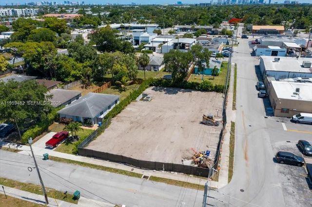 3210 Ne 3rd Avenue, Oakland Park