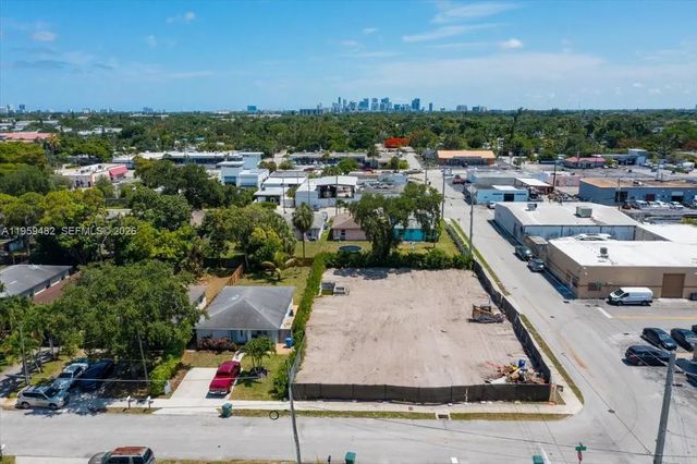 3 of 14 - 3210 Ne 3rd Avenue, Oakland Park, FL
