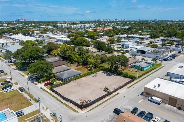 5 of 14 - 3210 Ne 3rd Avenue, Oakland Park, FL