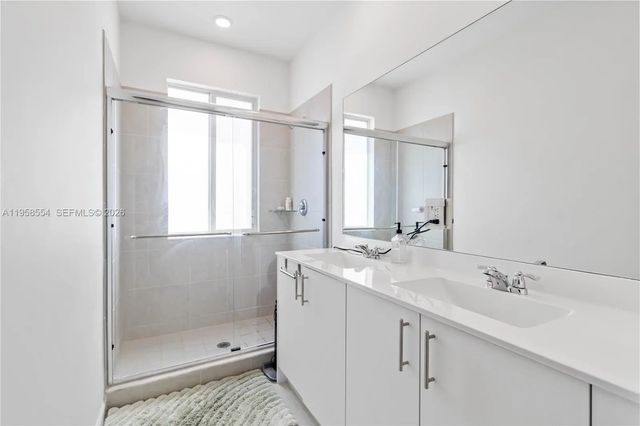 4 of 41 - 760 Se 13th Court, Homestead, FL
