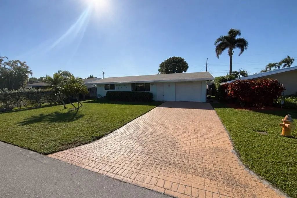 7860 Nw 12th Street, Pembroke Pines