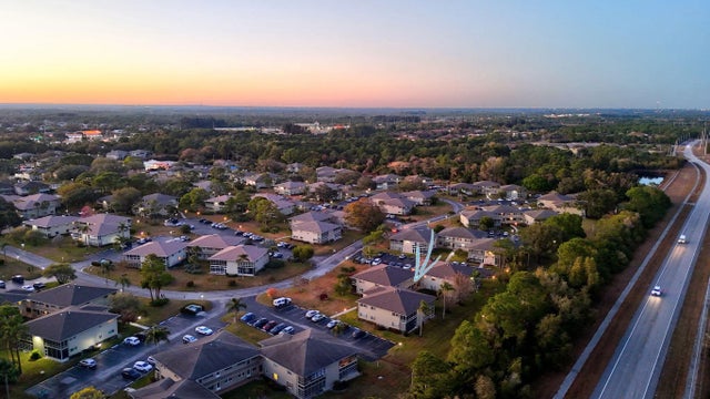 Photo of Listing #R11160864