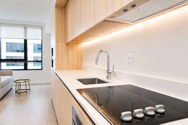 4 of 21 - 225 N Miami Avenue #2306, Miami, FL