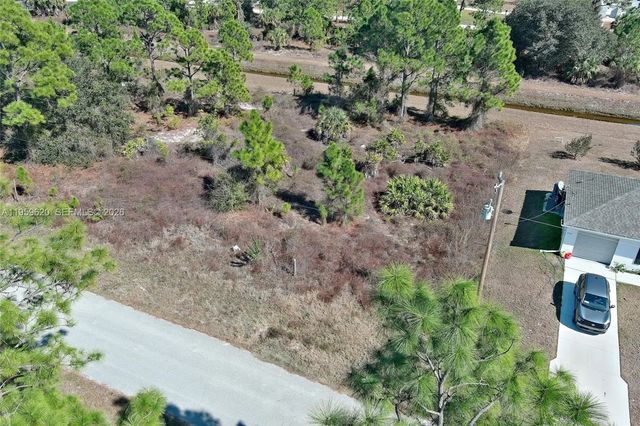 4 of 41 - 943 Foxdale Avenue, Lehigh Acres, FL