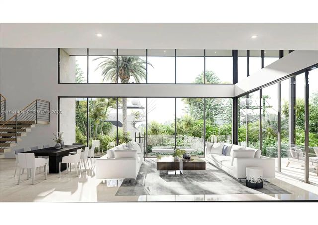 4 of 10 - 2210 Ne 124th Street, North Miami, FL