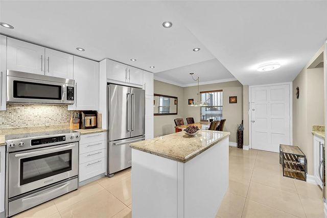 5 of 32 - 777 S Federal Highway #e-205, Pompano Beach, FL