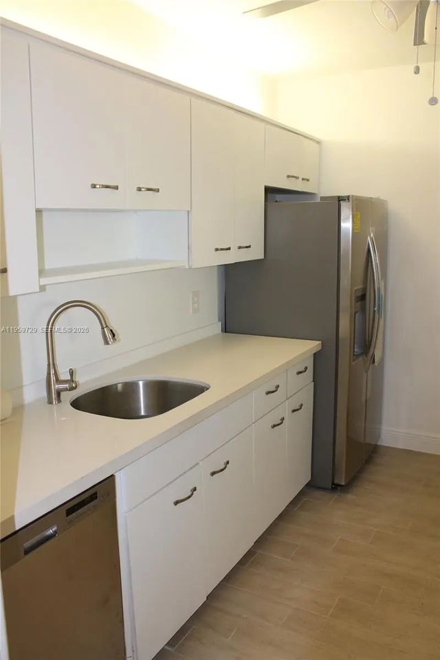 5 of 16 - 181 Crandon Boulevard #308, Key Biscayne, FL