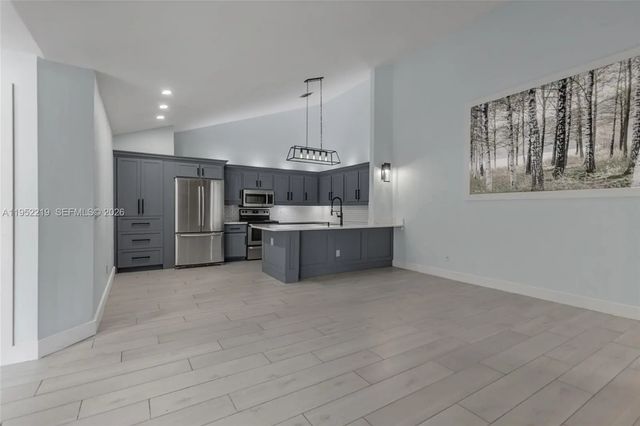 4 of 45 - 1050 Summit Trail Circle #b, West Palm Beach, FL