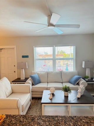 Photo of Listing #F10550500