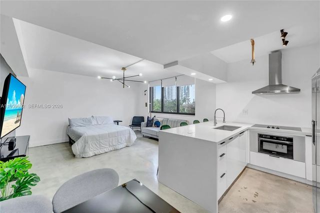 2 of 20 - 540 Brickell Key Drive #409, Miami, FL