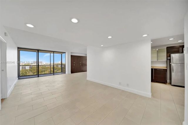 5 of 35 - 20379 W Country Club Drive #1232, Aventura, FL