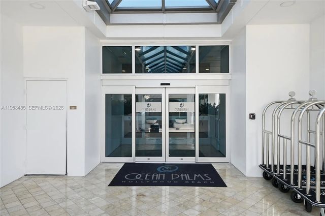4 of 62 - 3101 S Ocean #1802, Hollywood, FL