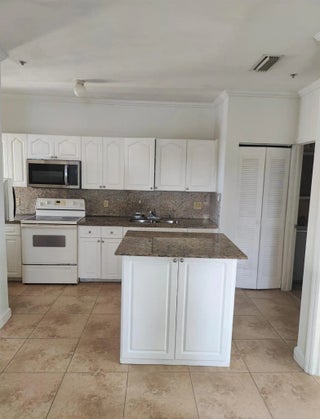 Photo of Listing #F10550501