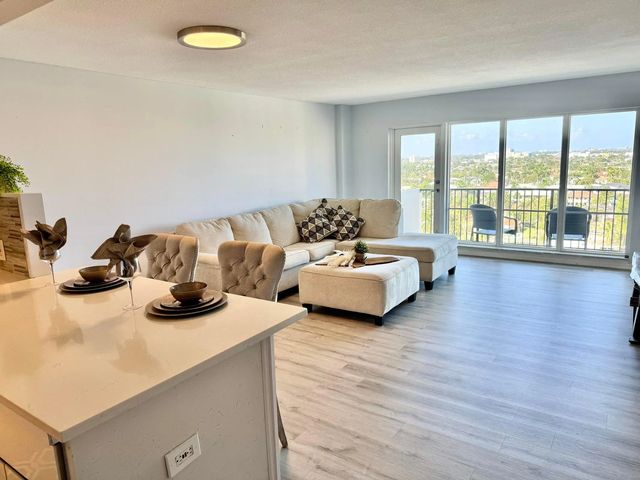 5 of 32 - 340 Sunset Drive #1506, Fort Lauderdale, FL