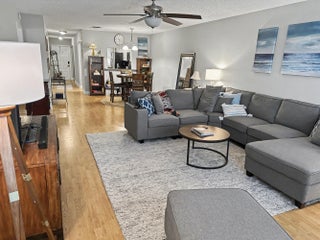 Photo of Listing #R11161092