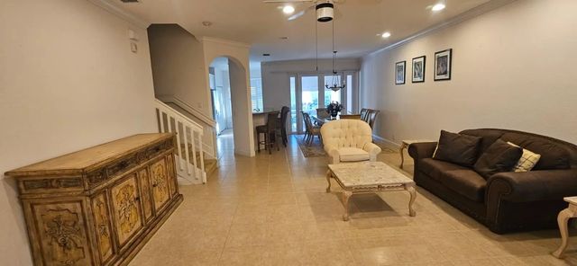 3 of 8 - 179 Las Brisas Circle, Hypoluxo, FL