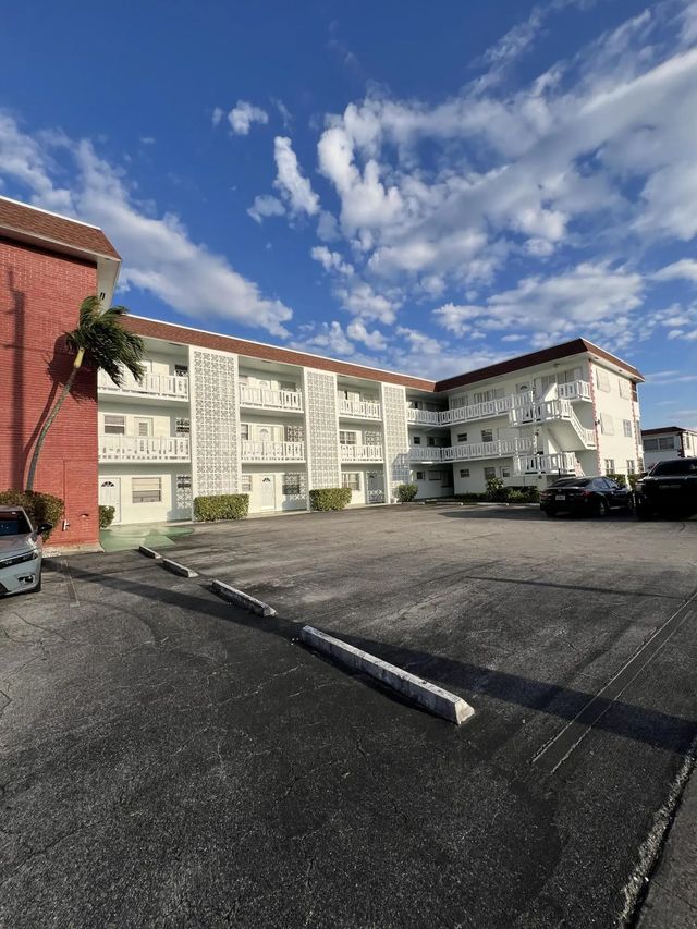 2 of 17 - 1380 Nw 43rd Terrace #208, Lauderhill, FL