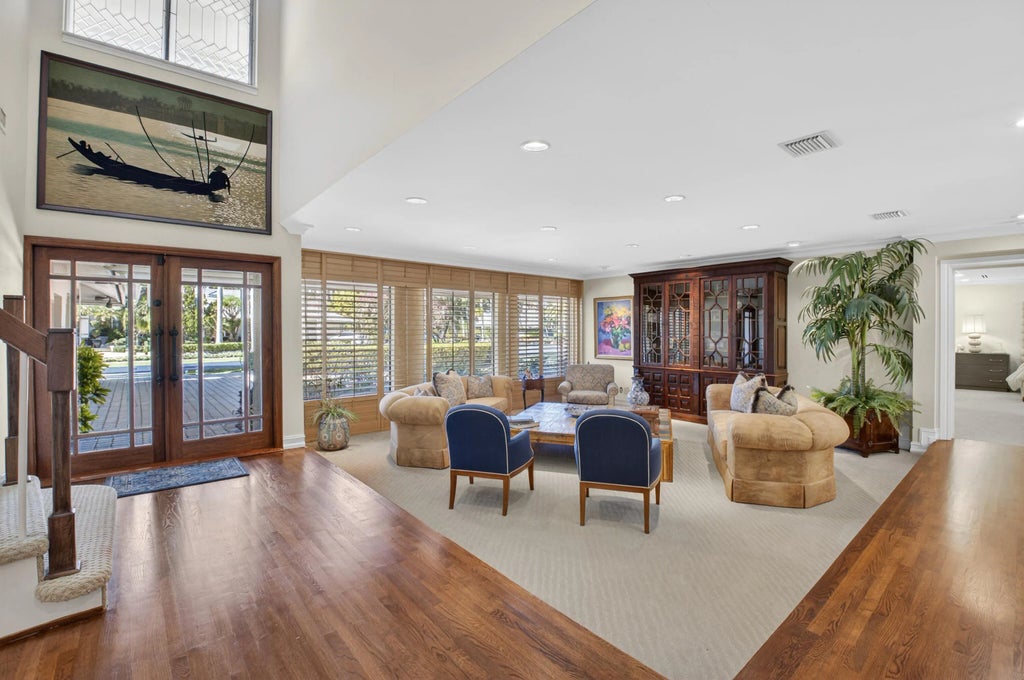 19682 Oakbrook Court, Boca Raton