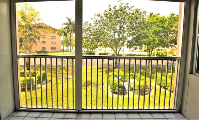 4 of 21 - 1200 Sw 130th Avenue #210-g, Hollywood, FL