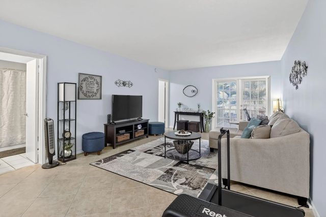 2 of 16 - 2424 Se 17th Street #208b, Fort Lauderdale, FL