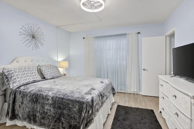 5 of 16 - 2424 Se 17th Street #208b, Fort Lauderdale, FL