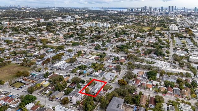 3 of 11 - 2610 Nw 23rd Avenue, Miami, FL