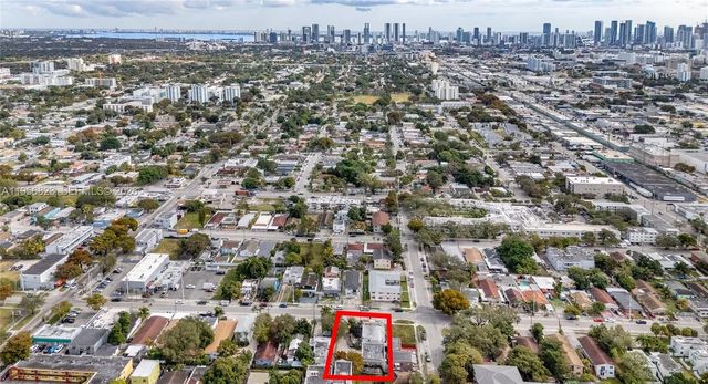 4 of 11 - 2610 Nw 23rd Avenue, Miami, FL