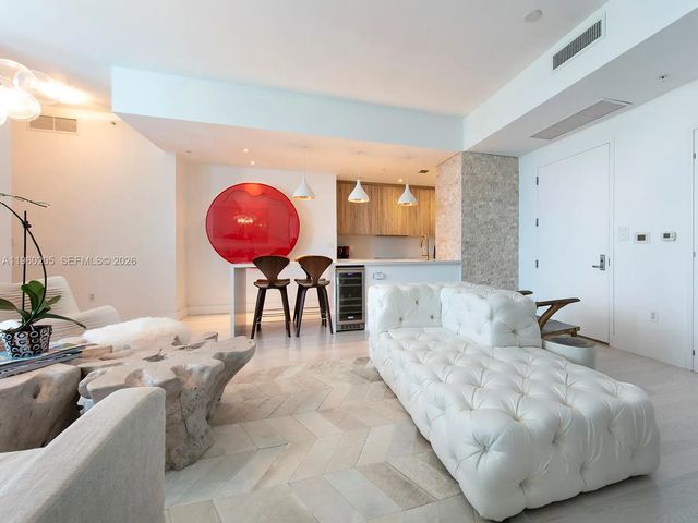 4 of 14 - 50 S Pointe Drive #707, Miami Beach, FL