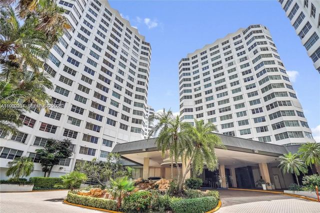 999 Brickell Bay Drive #1202, Miami
