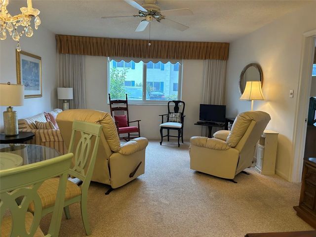 5 of 19 - 6263 Ne 19th Avenue #906, Fort Lauderdale, FL