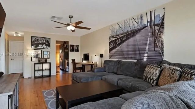3 of 14 - 8069 Sw 19th Court, Davie, FL