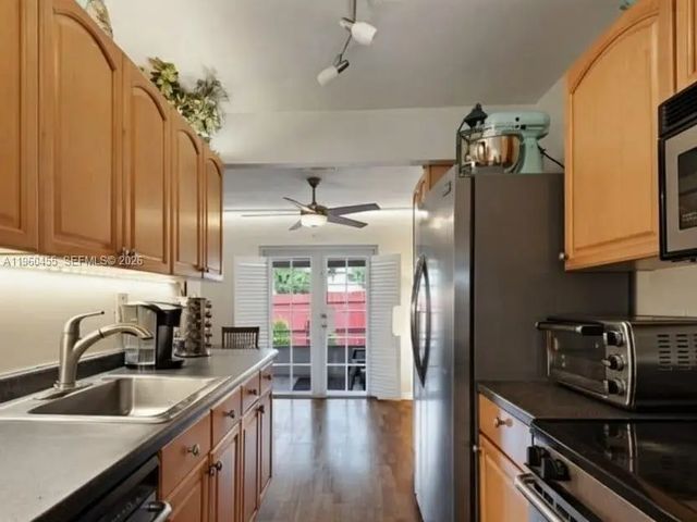 5 of 14 - 8069 Sw 19th Court, Davie, FL