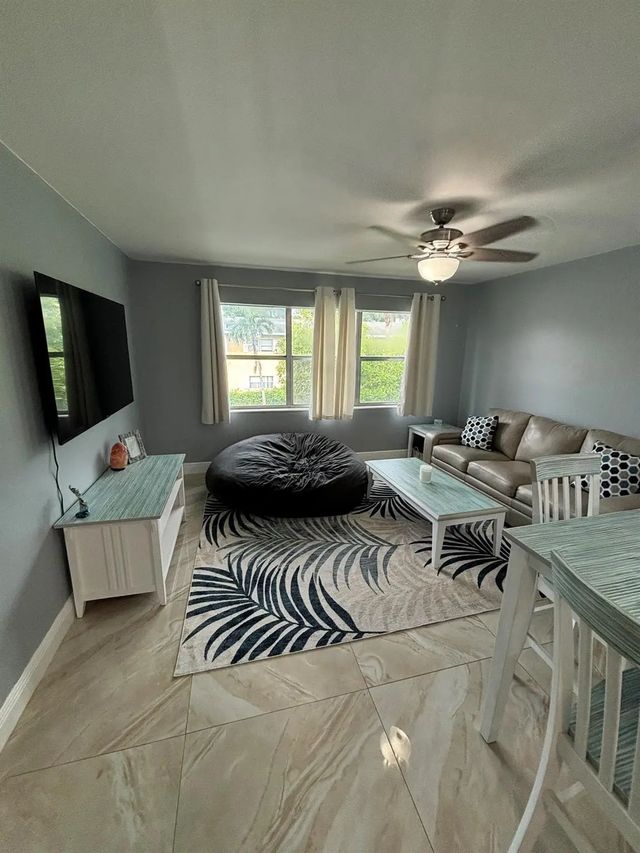 2 of 16 - 440 Se 2nd Avenue #21, Deerfield Beach, FL