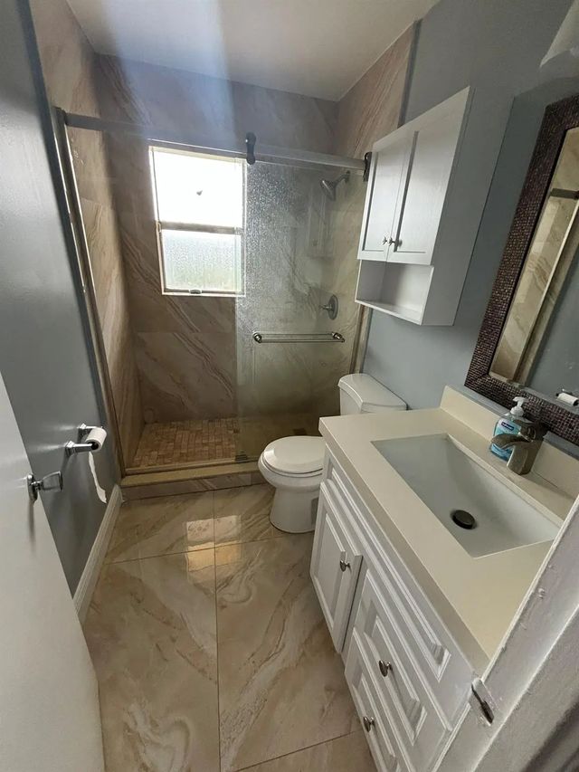 5 of 16 - 440 Se 2nd Avenue #21, Deerfield Beach, FL