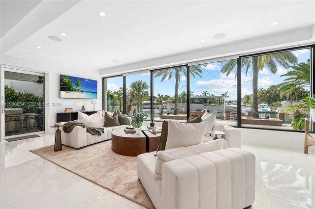 5 of 30 - 12880 N Bayshore Drive, North Miami, FL