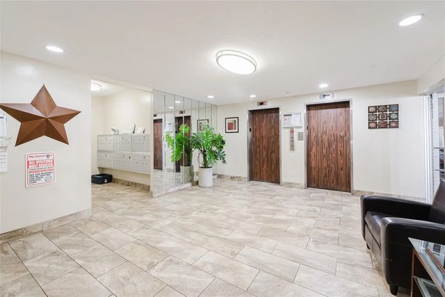 5 of 31 - 1811 Jefferson Street #304, Hollywood, FL