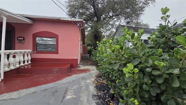 5 of 28 - 2764 Nw 31st Street, Miami, FL