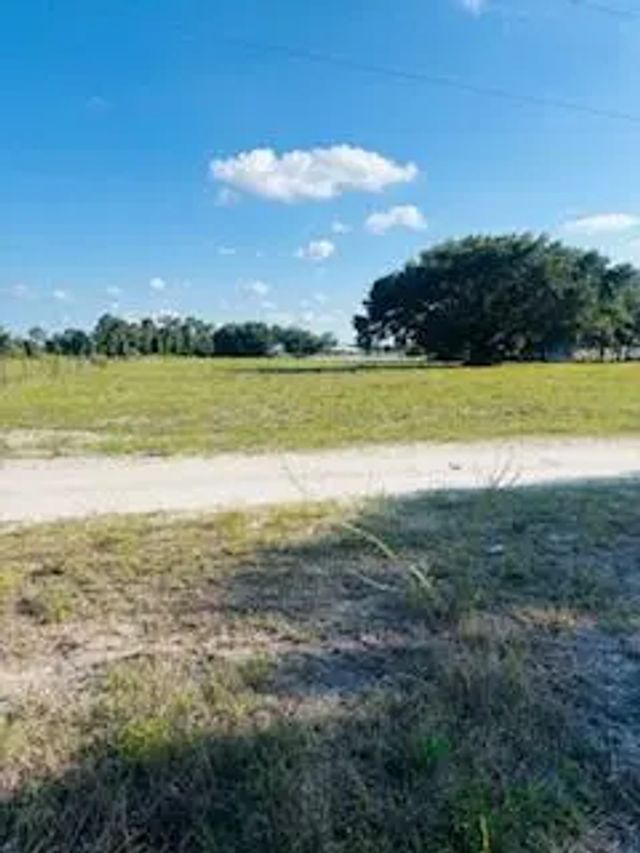 2 of 3 - 7621 17th Place, LaBelle, FL