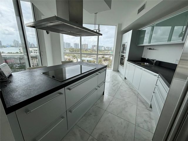 4 of 23 - 18201 Collins Avenue #801, Sunny Isles Beach, FL