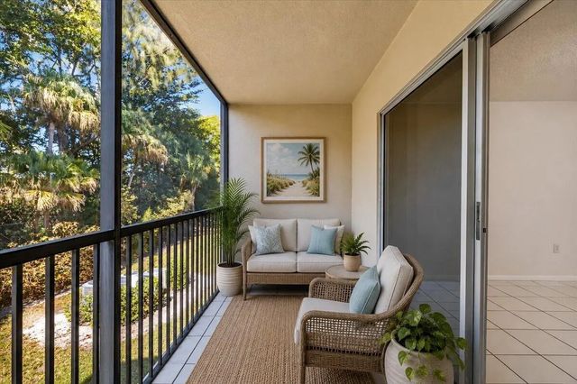 900 Sw 142nd Avenue #213l, Pembroke Pines