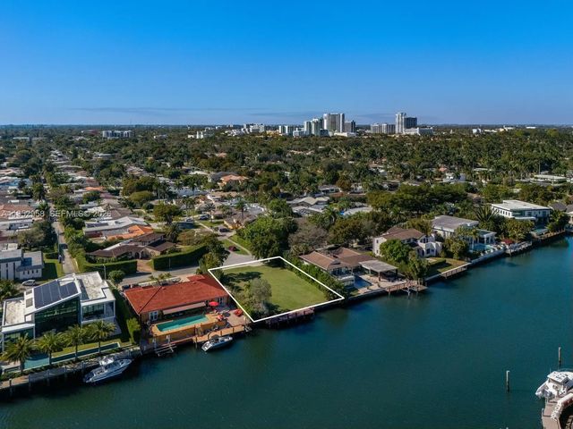 5 of 13 - 1101 Diplomat Parkway, Hollywood, FL
