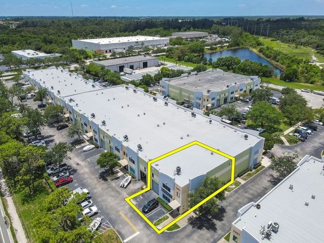 3 of 18 - 5401 N Haverhill Road #126, West Palm Beach, FL