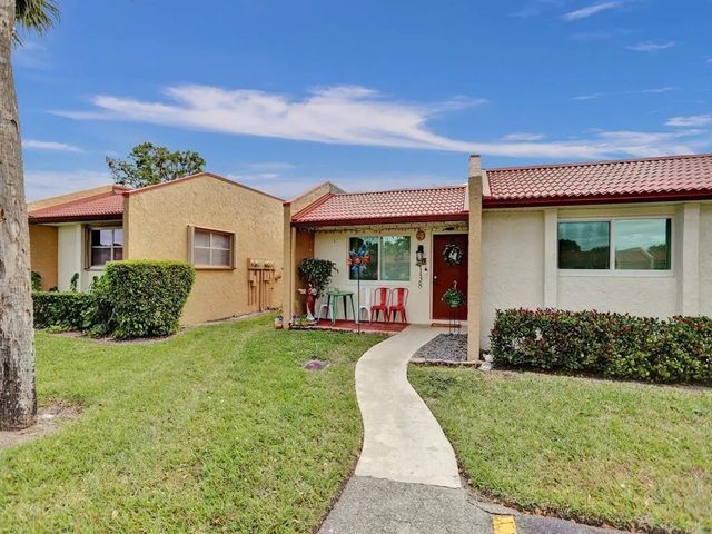 2 of 39 - 138 Lake Barbara Drive #138, West Palm Beach, FL
