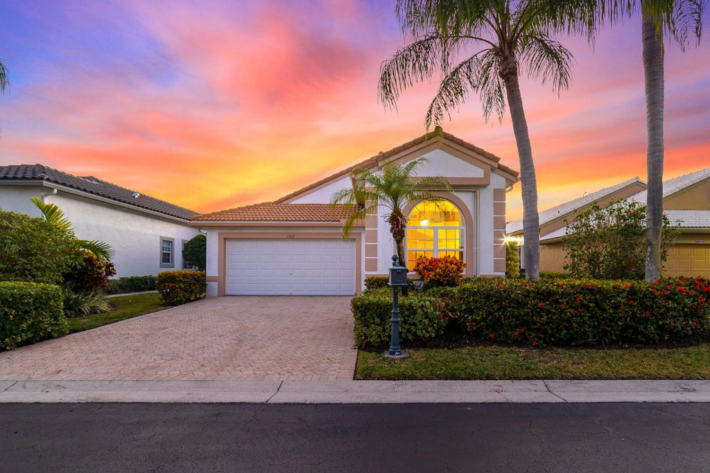 11905 Fountainside Circle, Boynton Beach