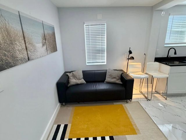 2 of 24 - 851 Nw 4th Avenue, Pompano Beach, FL