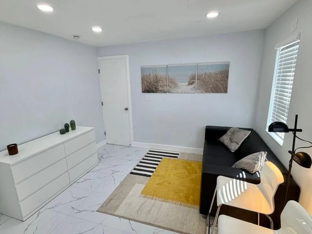 3 of 24 - 851 Nw 4th Avenue, Pompano Beach, FL