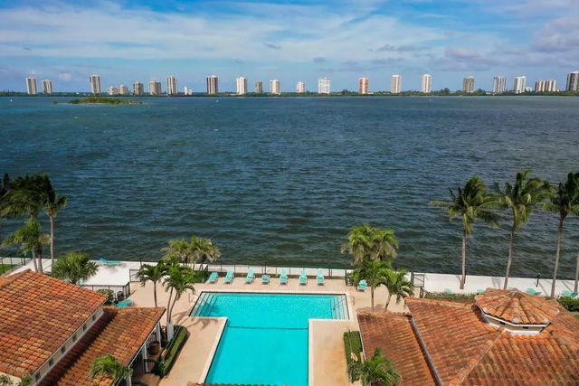 2 of 31 - 1020 Lake Shore Drive #202, Lake Park, FL